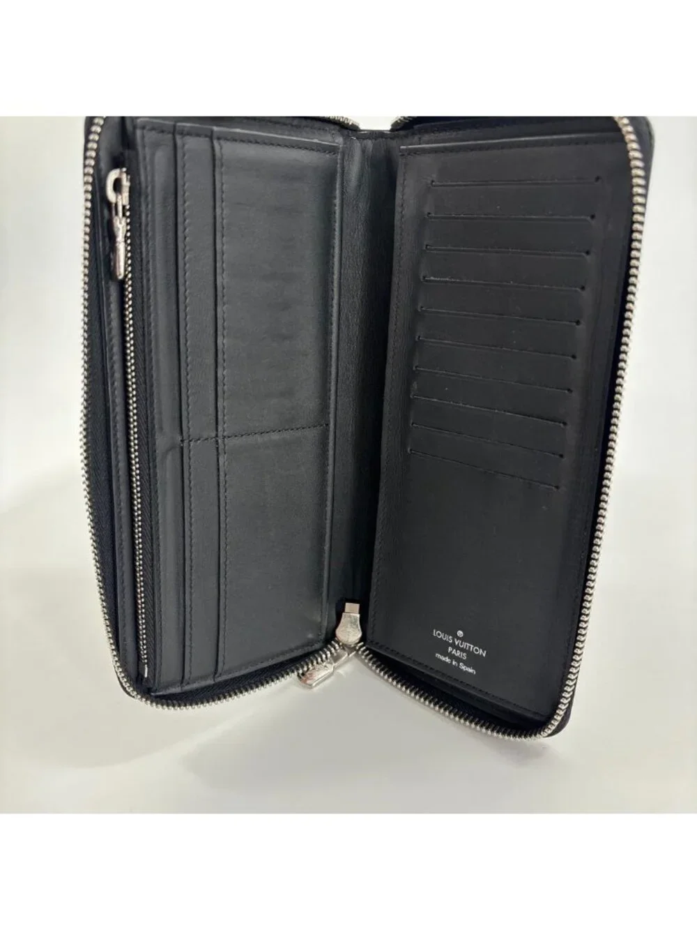Louis Vuitton Vertical Zippy Wallet
